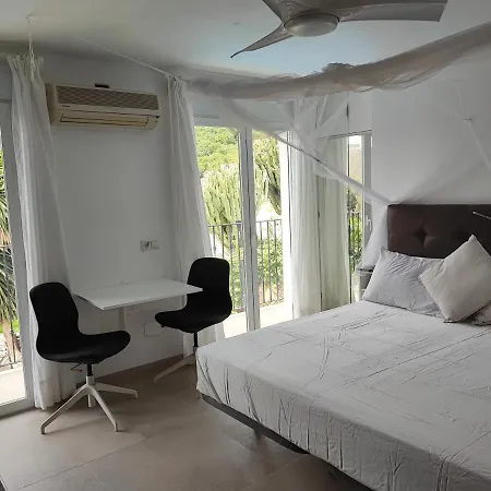 Penthouse Apartment, Cortijo Fruitful Hills アパート マラガ