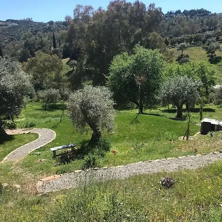 Penthouse Apartment, Cortijo Fruitful Hills Апартаменты Малага